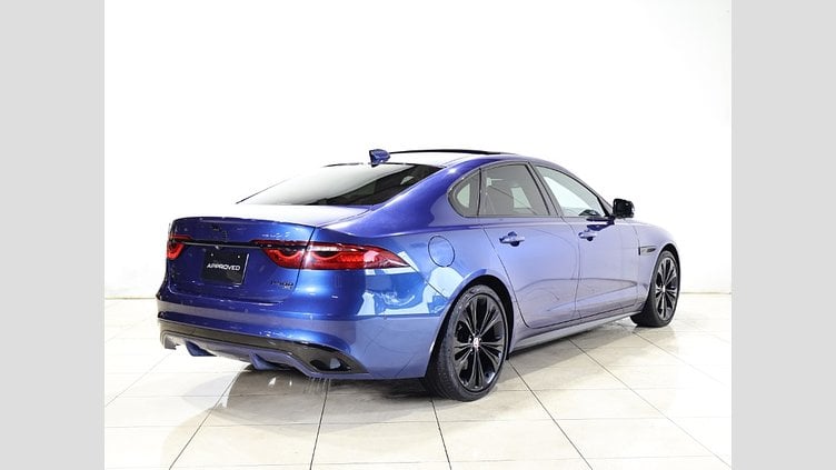 2020 認定中古車 Jaguar XF ブルーファイアブルー P300 AWD（オートマチック） SALOON R-DYNAMIC SE
