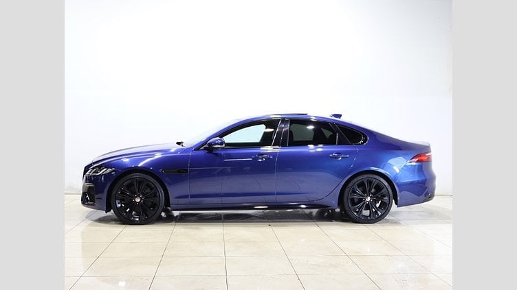 2020 認定中古車 Jaguar XF ブルーファイアブルー P300 AWD（オートマチック） SALOON R-DYNAMIC SE