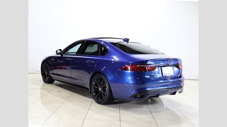 2020 認定中古車 Jaguar XF ブルーファイアブルー P300 AWD（オートマチック） SALOON R-DYNAMIC SE