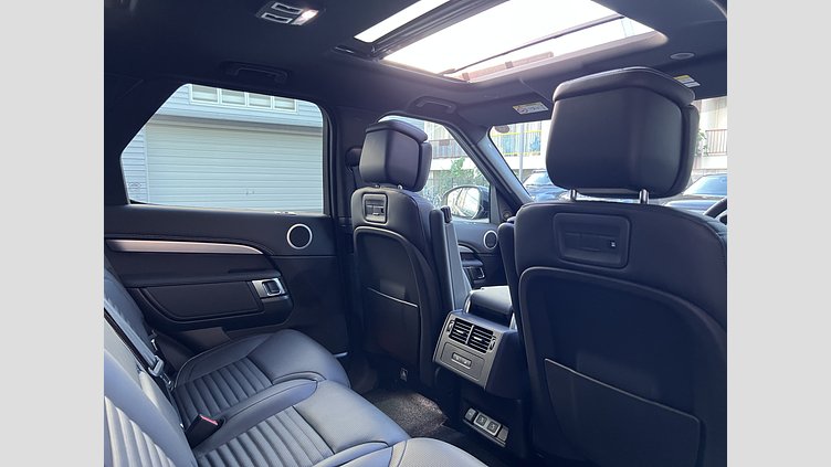 2024 認定中古車 Land Rover Discovery サントリーニブラック D350マイルドハイブリッド（ディーゼル） Dynamic HSE