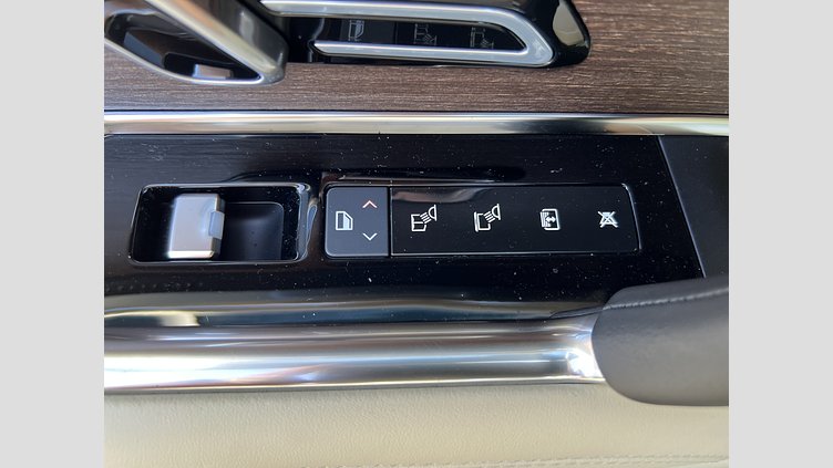 2024 認定中古車 Land Rover Range Rover バトゥミゴールド D350 AWD MHEV（AT） スタンダードホイールベース HSE