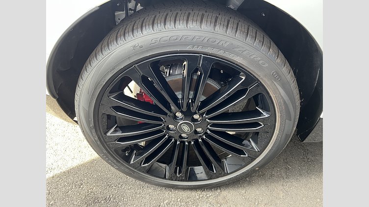 2024 認定中古車 Land Rover Range Rover Velar フジホワイト D200マイルドハイブリッド（ディーゼル） スタンダードホイールベース Dynamic SE