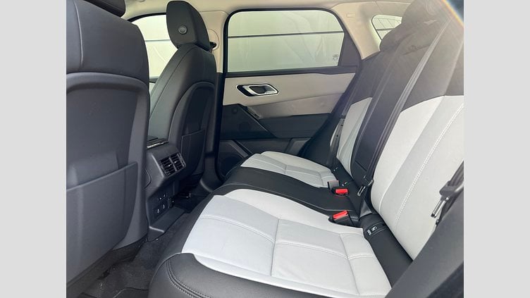 2024 認定中古車 Land Rover Range Rover Velar フジホワイト D200マイルドハイブリッド（ディーゼル） スタンダードホイールベース Dynamic SE