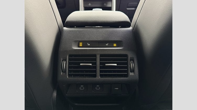 2024 Approved Land Rover Discovery Sport Eiger Grey D200 Diesel MHEV Standardowy rozstaw osi Dynamic SE
