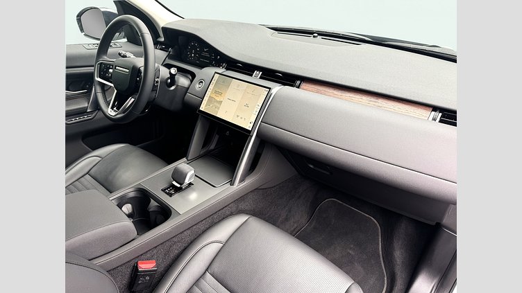 2024 Approved Land Rover Discovery Sport Fuji White D200 Diesel MHEV Standardowy rozstaw osi S