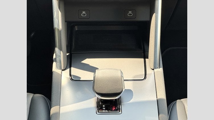 2024 Approved Land Rover Discovery Sport Fuji White 2.0 litre i4D​ S