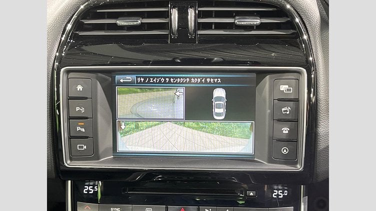 2015 認定中古車 Jaguar XE Yulong White 2WD プレステージ