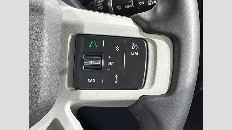 2023 認定中古車 Land Rover Defender 110 フジホワイト D300 AWD（AT） S