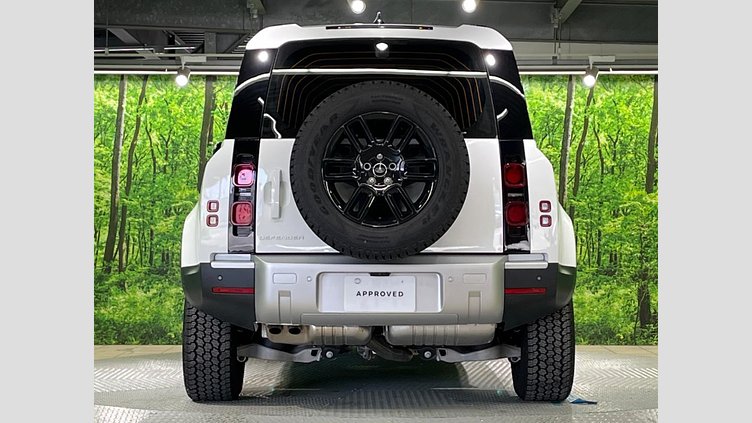 2023 認定中古車 Land Rover Defender 110 フジホワイト D300 AWD（AT） S