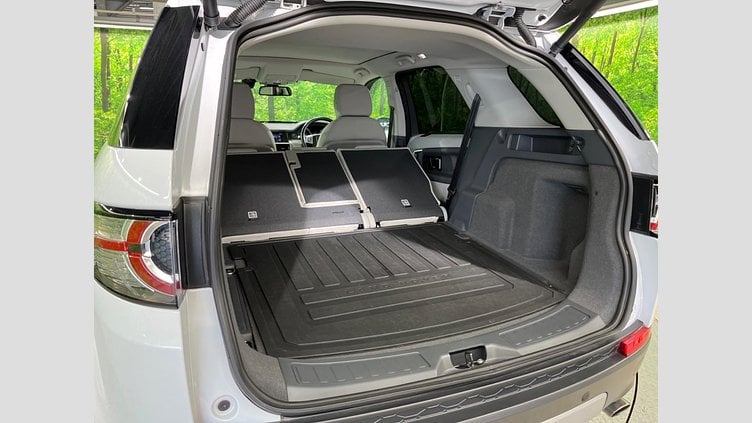 2015 認定中古車 Land Rover Discovery Sport Yulong White 2.0 litre Si4 Petrol HSE