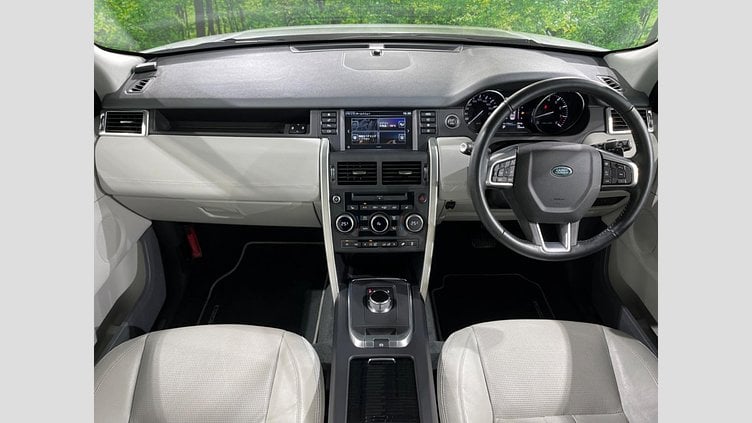 2015 認定中古車 Land Rover Discovery Sport Yulong White 2.0 litre Si4 Petrol HSE