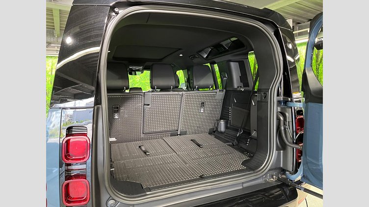2023 認定中古車 Land Rover Defender 110 タスマンブルー D300 AWD（AT） X-DYNAMIC SE