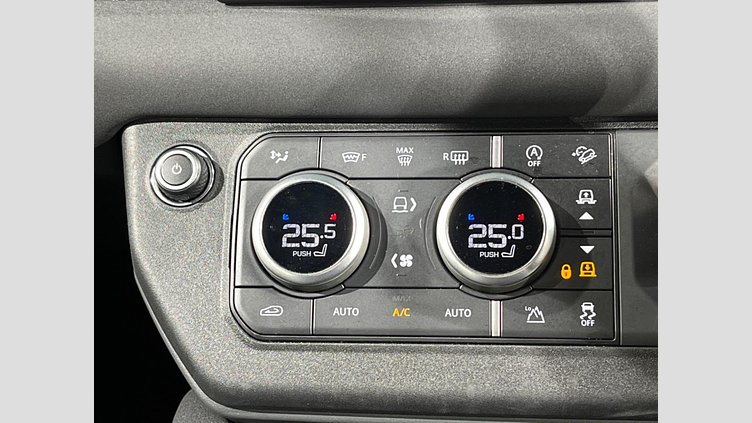 2023 認定中古車 Land Rover Defender 110 タスマンブルー D300 AWD（AT） X-DYNAMIC SE