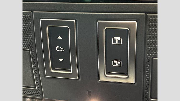 2023 認定中古車 Land Rover Defender 110 タスマンブルー D300 AWD（AT） X-DYNAMIC SE