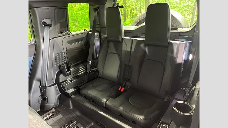 2023 認定中古車 Land Rover Defender 110 タスマンブルー D300 AWD（AT） X-DYNAMIC SE