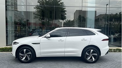 F-Pace 7
