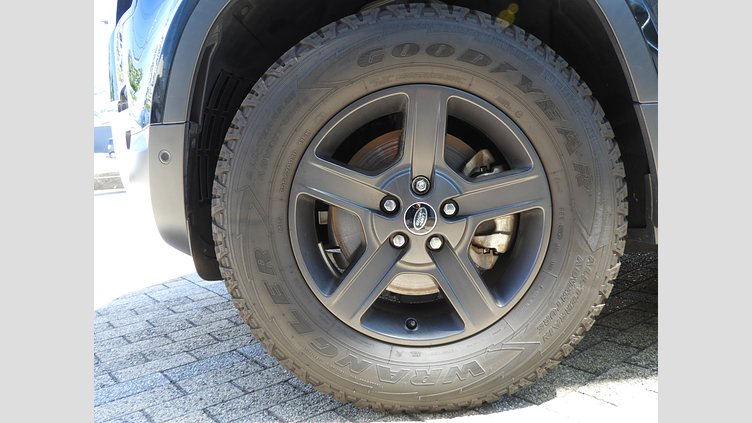 2022 認定中古車 Land Rover Defender 110 サントリーニブラック P300 AWD（AT） ベースグレード