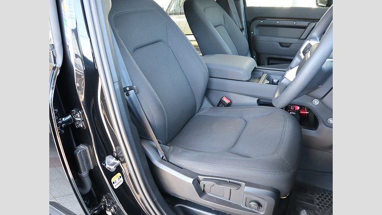 2022 認定中古車 Land Rover Defender 110 サントリーニブラック P300 AWD（AT） ベースグレード