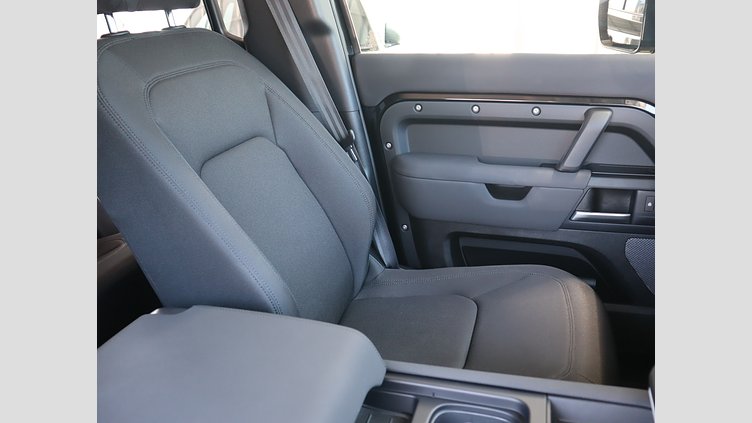 2022 認定中古車 Land Rover Defender 110 サントリーニブラック P300 AWD（AT） ベースグレード