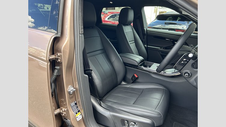 2023 認定中古車 Land Rover Range Rover Evoque コリンシアンブロンズ P250（ガソリン） スタンダードホイールベース AUTOBIOGRAPHY