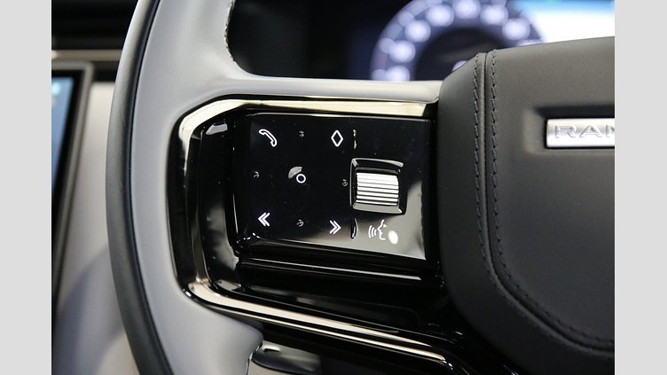 2024 認定中古車 Land Rover Range Rover Velar オストゥーニパールホワイト D200マイルドハイブリッド（ディーゼル） Dynamic SE