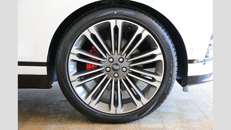 2024 認定中古車 Land Rover Range Rover Velar オストゥーニパールホワイト D200マイルドハイブリッド（ディーゼル） Dynamic SE