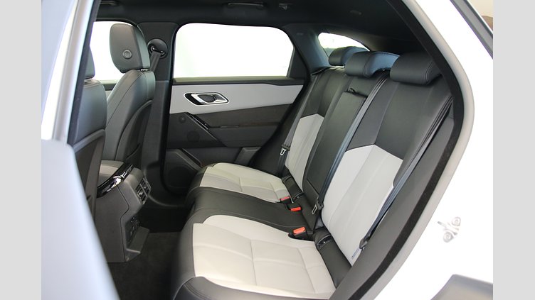 2024 認定中古車 Land Rover Range Rover Velar オストゥーニパールホワイト D200マイルドハイブリッド（ディーゼル） Dynamic SE