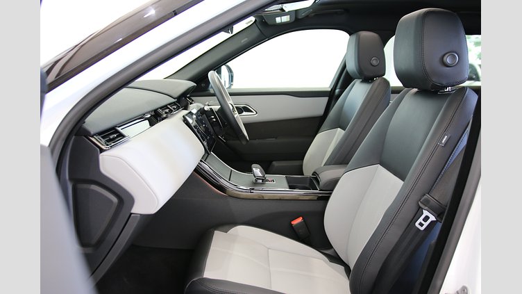 2024 認定中古車 Land Rover Range Rover Velar オストゥーニパールホワイト D200マイルドハイブリッド（ディーゼル） Dynamic SE