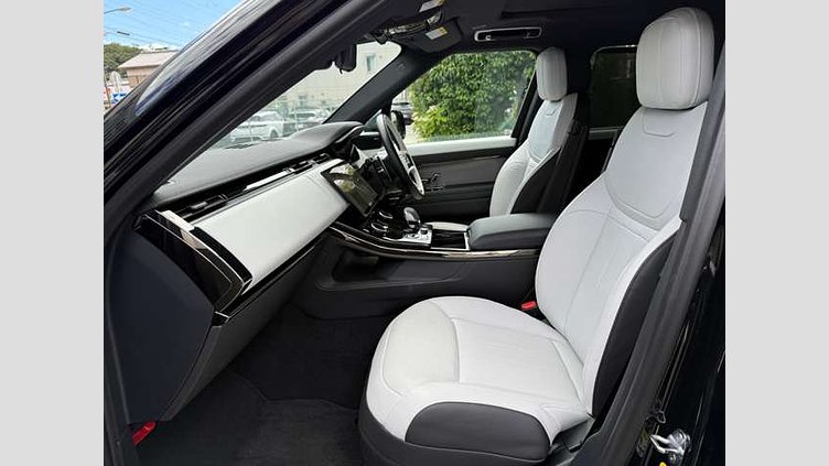 2023 認定中古車 Land Rover Range Rover Sport サントリーニブラック 3.0リッター6気筒300PSターボチャージドディーゼルMHEV（オートマチック） DYNAMIC SE