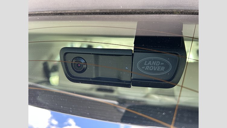 2024 認定中古車 Land Rover Discovery Sport フジホワイト D200（ディーゼル）  S
