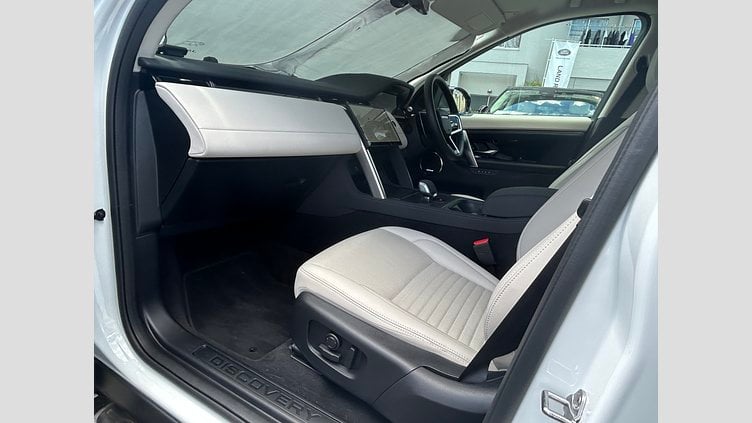 2024 認定中古車 Land Rover Discovery Sport フジホワイト D200（ディーゼル）  S