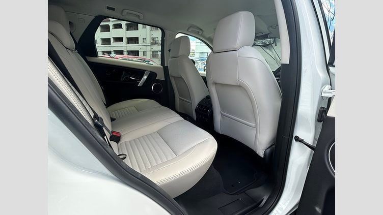 2024 認定中古車 Land Rover Discovery Sport フジホワイト D200（ディーゼル）  S