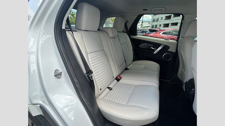2024 認定中古車 Land Rover Discovery Sport フジホワイト D200（ディーゼル）  S