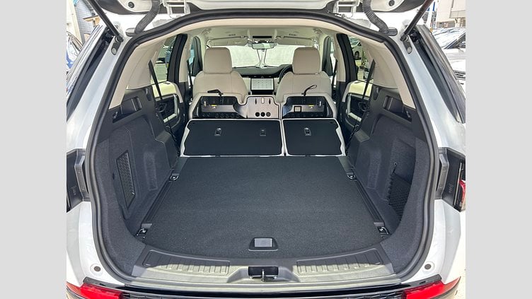 2024 認定中古車 Land Rover Discovery Sport フジホワイト D200（ディーゼル）  S
