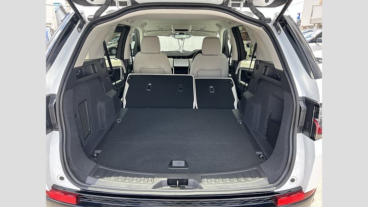2024 認定中古車 Land Rover Discovery Sport フジホワイト D200（ディーゼル）  S