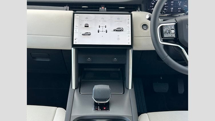 2024 認定中古車 Land Rover Discovery Sport フジホワイト D200（ディーゼル）  S