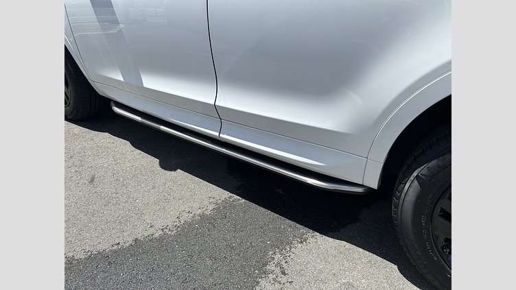 2024 認定中古車 Land Rover Discovery Sport フジホワイト D200（ディーゼル）  S