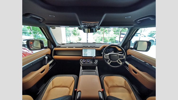 2023 認定中古車 Land Rover Defender 110 サントリーニブラック D300 AWD（AT） X-DYNAMIC HSE