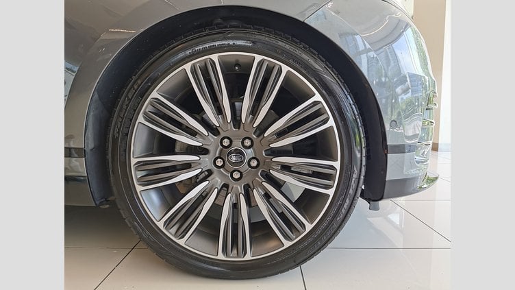 2017 認定中古車 Land Rover Range Rover Velar コリスグレイ P380 R-DYNAMIC SE