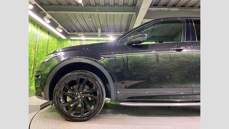 2018 認定中古車 Land Rover Discovery Sport Santorini Black 2.0 litre i4D Diesel HSE