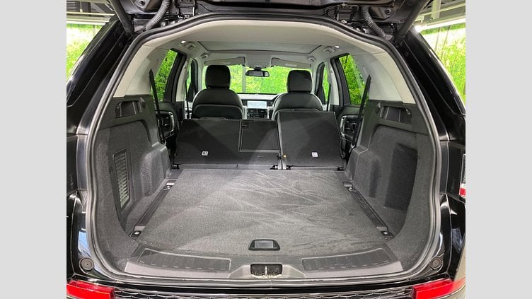 2018 認定中古車 Land Rover Discovery Sport Santorini Black 2.0 litre i4D Diesel HSE