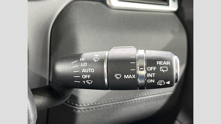 2018 認定中古車 Land Rover Discovery Sport Santorini Black 2.0 litre i4D Diesel HSE