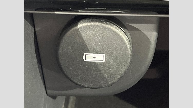 2019 認定中古車 Land Rover Discovery Sport ナルヴィックブラック D180 AWD（オートマチック） 標準ホイールベース ディスカバリー スポーツ R-DYNAMIC SE