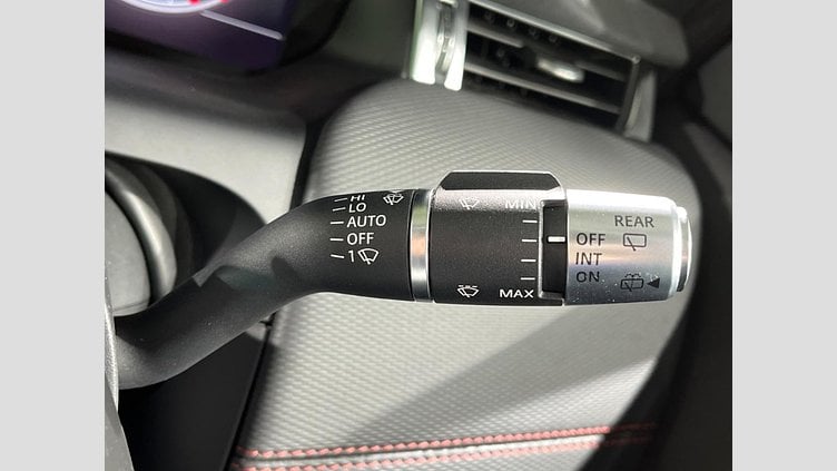 2019 認定中古車 Land Rover Discovery Sport ナルヴィックブラック D180 AWD（オートマチック） 標準ホイールベース ディスカバリー スポーツ R-DYNAMIC SE
