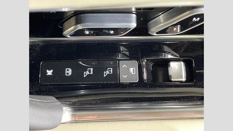 2024 認定中古車 Land Rover Range Rover サントリーニブラック D350 AWD MHEV（AT） スタンダードホイールベース Autobiography