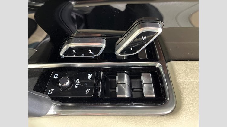 2024 認定中古車 Land Rover Range Rover サントリーニブラック D350 AWD MHEV（AT） スタンダードホイールベース Autobiography