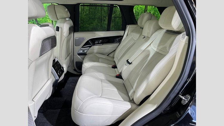2024 認定中古車 Land Rover Range Rover サントリーニブラック D350 AWD MHEV（AT） スタンダードホイールベース Autobiography