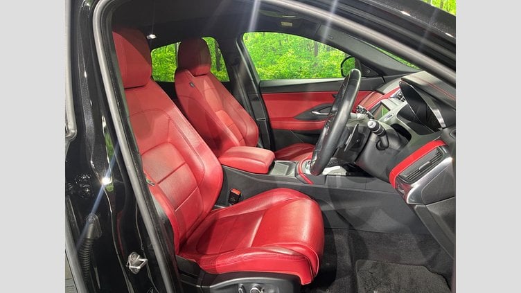 2018 認定中古車 Jaguar E-Pace サントリーニ ブラック P300 オートマチック全輪駆動 R-DYNAMIC HSE