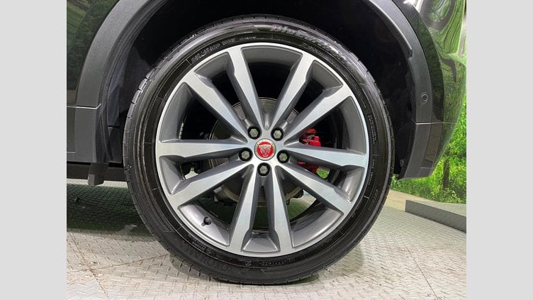2018 認定中古車 Jaguar E-Pace サントリーニ ブラック P300 オートマチック全輪駆動 R-DYNAMIC HSE