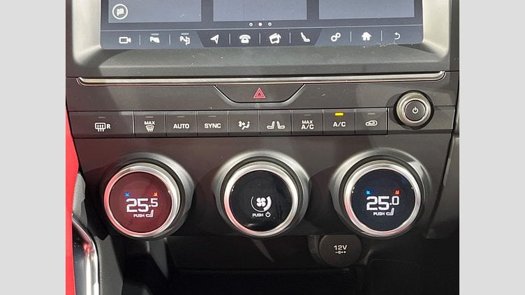 2018 認定中古車 Jaguar E-Pace サントリーニ ブラック P300 オートマチック全輪駆動 R-DYNAMIC HSE